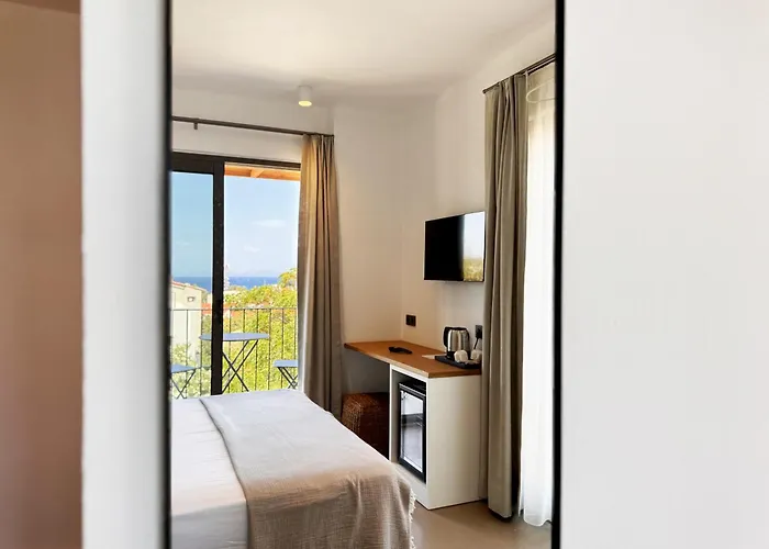 Kantarli Hotel *